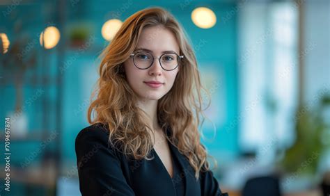 Business Frau MIT Starker Brille 的图像结果