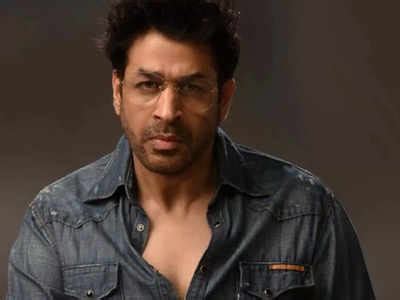 Man hit by actor Rajat Bedi's car dies; cops add section 304-A of IPC ...