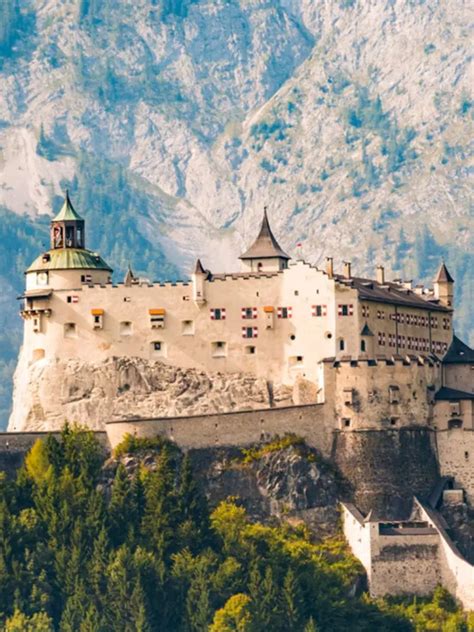 The largest and most beautiful castles in the world | Times of India