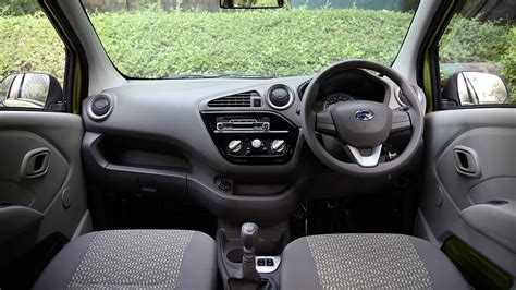 Datsun Redigo 2016 Std Compare Car Photos - Overdrive