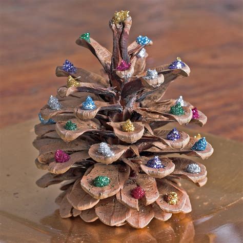 Weihnachtsdeko basteln mit Tannenzapfen – Wundervolle DIY Bastelideen ...