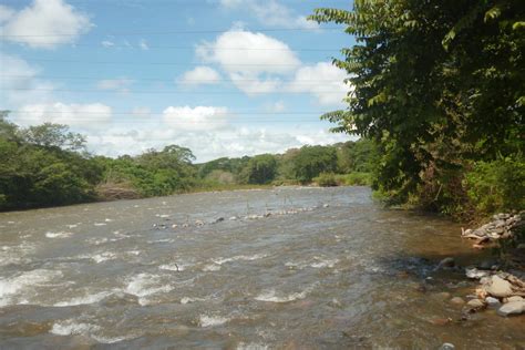 CHIRIQUI FINCA A ORILLAS DEL RIO SAN FELIX EN SAN FELIX