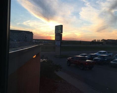 DAKOTA FARMS INN (Beulah) - Hotel Reviews & Photos - Tripadvisor