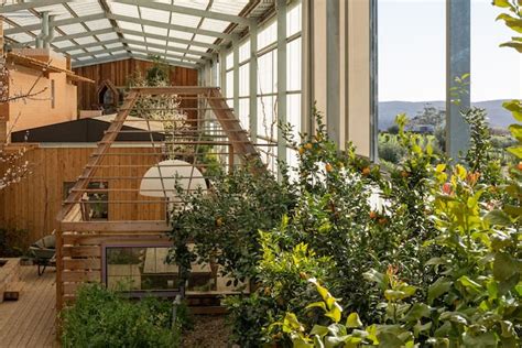 Daylesford Longhouse - House of the Year 2019 - Farm stays for Rent in ...