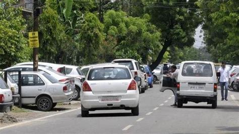 Delhi govt notifies draft parking policy, allows free parking in ...