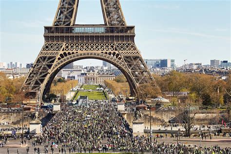 What You Need to Know About Visiting the Eiffel Tower