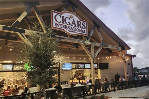 Cigars International Opens in Jacksonville | halfwheel
