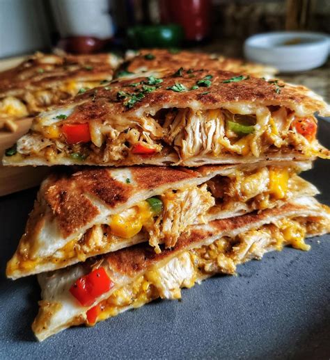 Chicken Sheet Pan Quesadilla: 7 Irresistible Layers of Yum