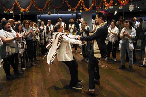 Brooklyn Bridge Park – Emily Warren Roebling Plaza - Photoville Festival