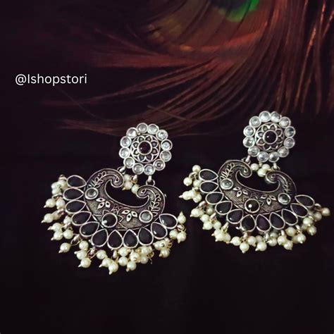 Zankhana Monalisa Stone Chandbali Earrings – STORI