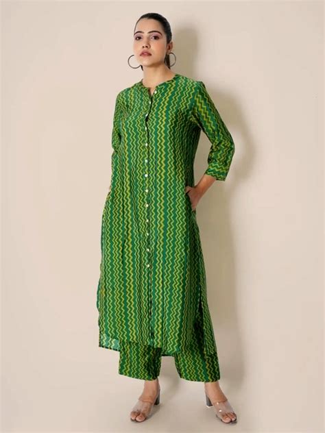 Chevron Print Fashion - The Zigzag Pattern that defines Style