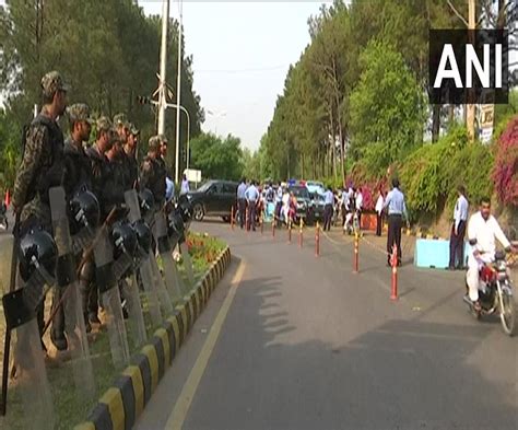 Pakistan Political Crisis: Prez Arif dissolves National Assembly ...