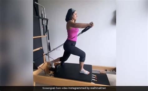 Hina Khan ने वर्कआउट कर जिम में यूं बहाया पसीना, एक्ट्रेस का अंदाज देख ...