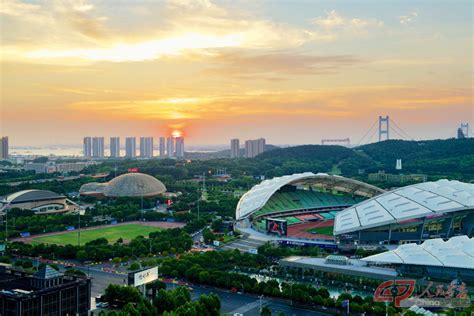 江阴：制造业的坚守者_今日中国