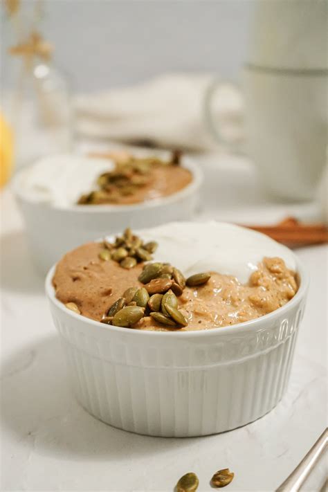Cinnamon Spice Oatmeal with Pumpkin - The Perfect Pear
