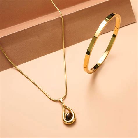 RakshaBandhan Gifts for Your Sister – PALMONAS