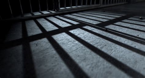 Alabama man with meth caught breaking into jail through hole in fence ...