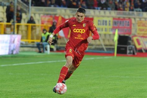 FC Lorient. Le milieu polyvalent Panos Katseris va s’engager avec les ...