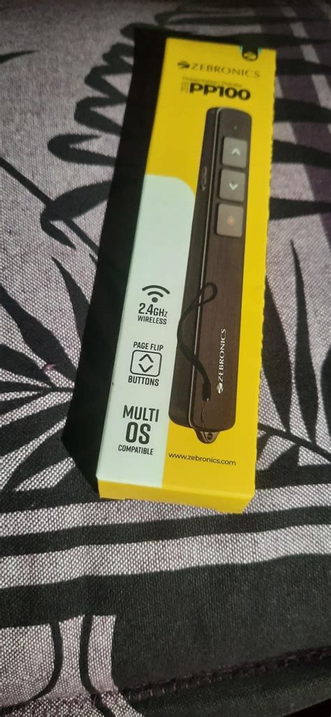 ZEBRONICS PP100, 2.4GHz Wireless LASER Pointer, Power Point Slide ...