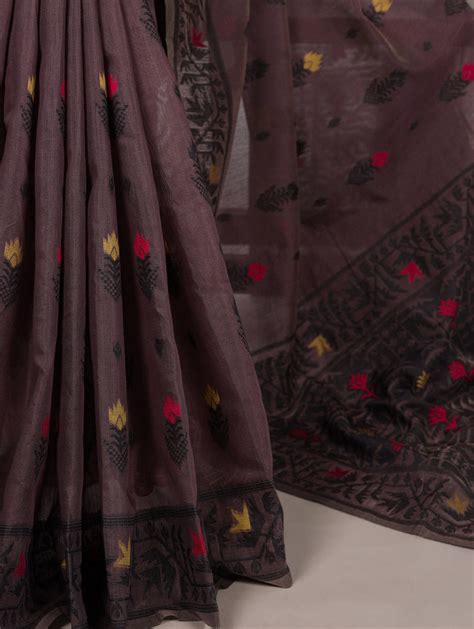 Onion Elegant Poly Cotton Thread-Weaving Saree with Matching