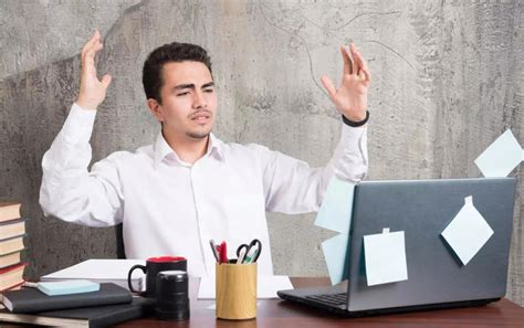 'They will think I’m incapable at my job,' shares employee: What to say ...