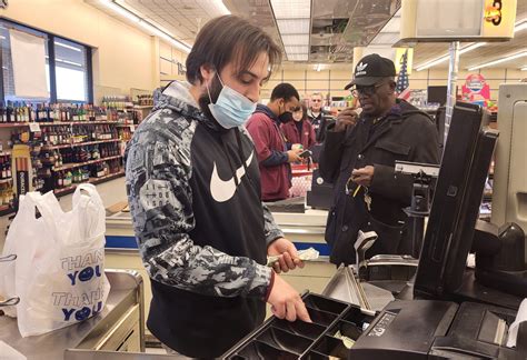 Oakridge Market In Warren