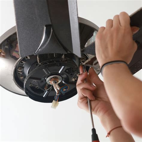Ceiling Fan Repair Tips 的图像结果