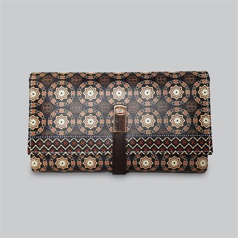 Shop the Trendiest Graphic Bags, Leather Sling Bags, Wallets, Lunch ...