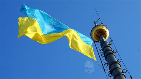 乌克兰“切尔尼戈夫州”，40位2022届高中毕业生的毕业照。[上] - 哔哩哔哩