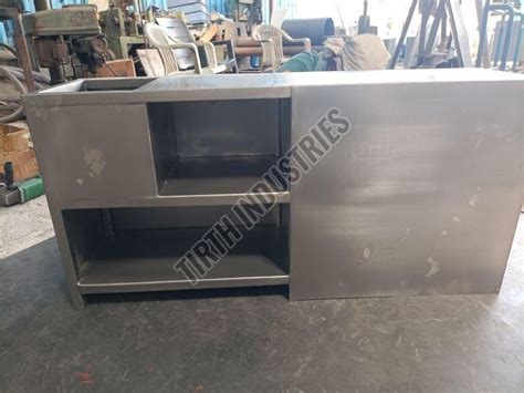 Cross Over Bench Manufacturers and Suppliers from Anand