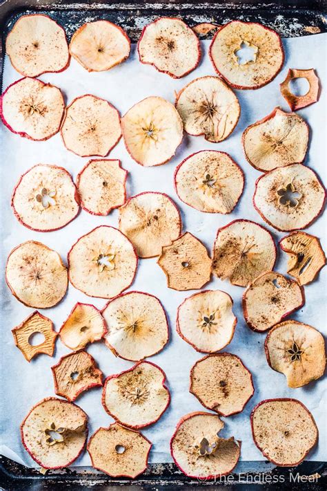 Crispy Baked Apple Chips (easy recipe!)