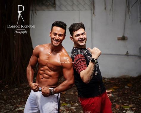 Just look at Tiger Shroff's fab abs! - Rediff.com movies