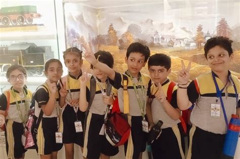 Vivekanand School/Powered By: Candour Systems