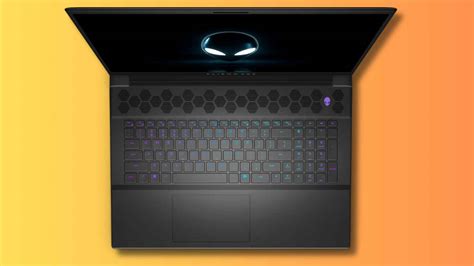 Alienware m18 R2 gaming laptop launches in India with Intel Core i9 ...