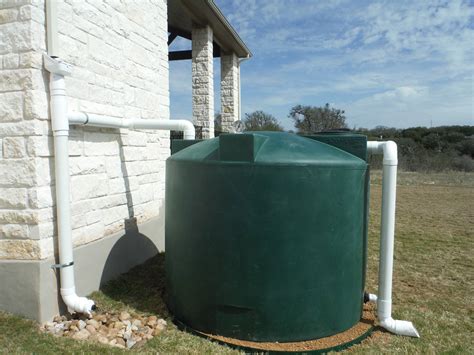 1000 Gallon Plastic Rainwater Harvesting Tank - Capitol Water Tanks