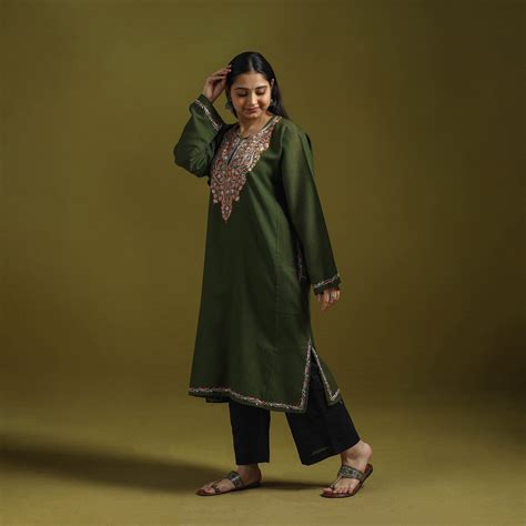Green Handwoven Aari Hand Embroidered Kashmiri Pure Wool Pheran
