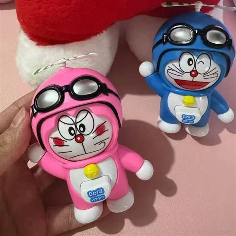 Doraemon Rotating Keychain – Hey Shoppers