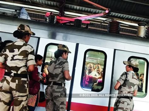 High-level security at immersion ghats - Delhi on high alert, Police ...