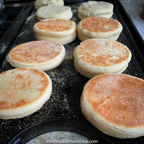 Muffin inglés con masa madre. – Aventuras en la Cocina