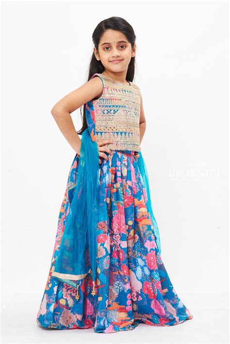 Buy Floral Silk Pattu Lehenga Choli for Girls | The Nesavu – The Nesavu