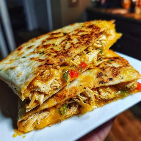Irresistible 15-Min Air Fryer Chicken Quesadillas - Wilingga Recipes