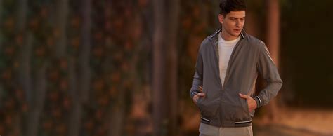 Buy Amazon Brand - Symbol Men's Polyester Standard Length Quilted ...