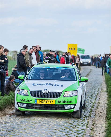 Image result for Dimanche Paris-Roubaix