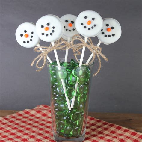 Christmas Treats: Oreo Snowman Pops - Mommysavers.com