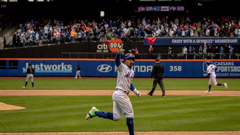 Both Citi Field and the Mets Look Slick in Victory Over Marlins - The ...