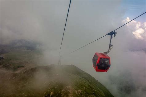 Kashmir-Scenic Cable Car Ride