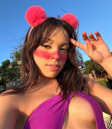 Pin de Alexandro Ferreira em Fotos de Kamylinha Santos | Celebridades loiras, Foto beleza, Fotos ...