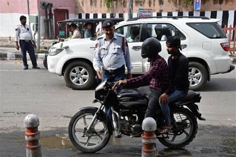 2 Months After New Motor Vehicles Act, State Govts Divided Over ...