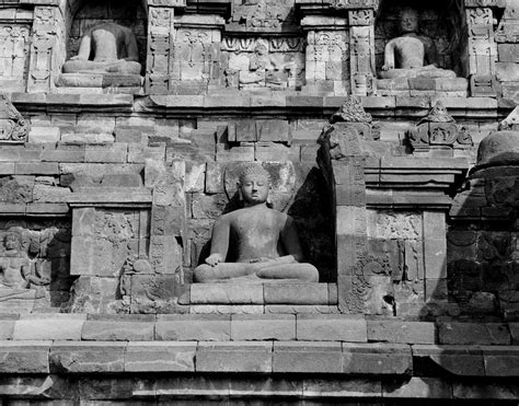 Collections-Virtual Museum of Images and Sounds