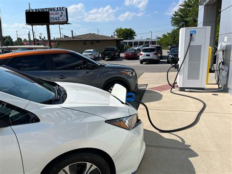 Lynn Layton Nissan | Decatur, AL | EV Station